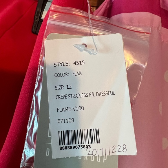 LONG RED STRAPLESS DRESS - Picture 2 of 5